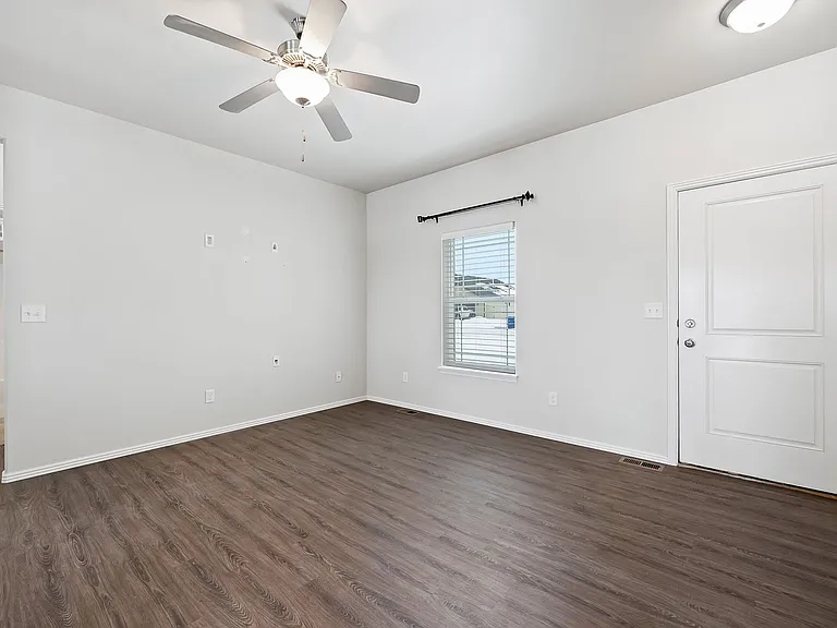 397 Marjorie St — Photo 16