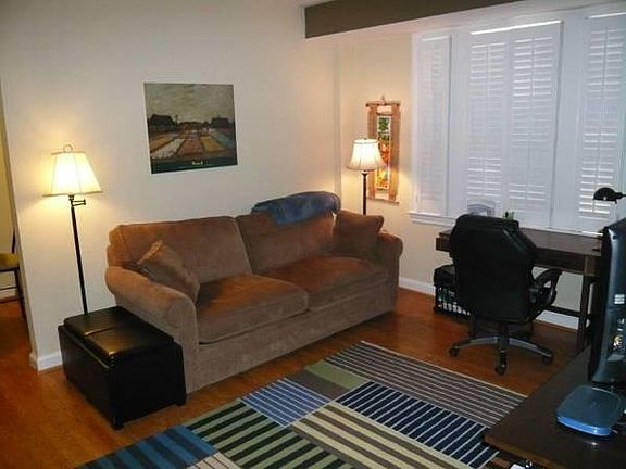 Living Room (apartment is unfurnished)