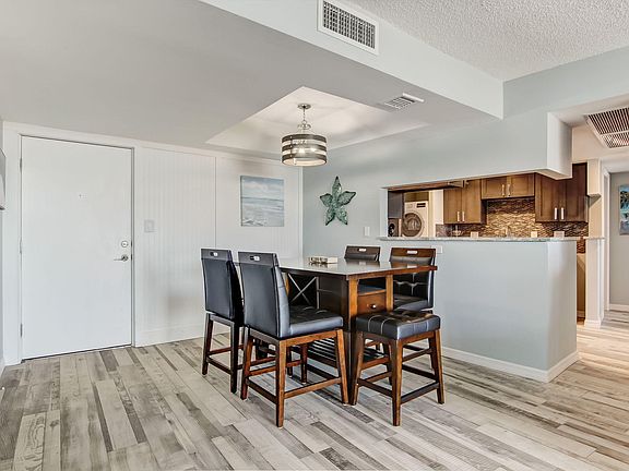 3rd image of 1601 Ocean Dr #205