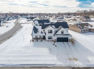 3880 W Kings Pass, Warsaw, IN 46582