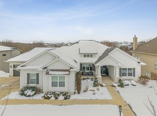 17415 Berkshire Pkwy, Clive, IA 50325