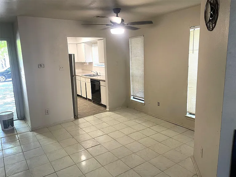 1902 W Loop #A-1 — Photo 16