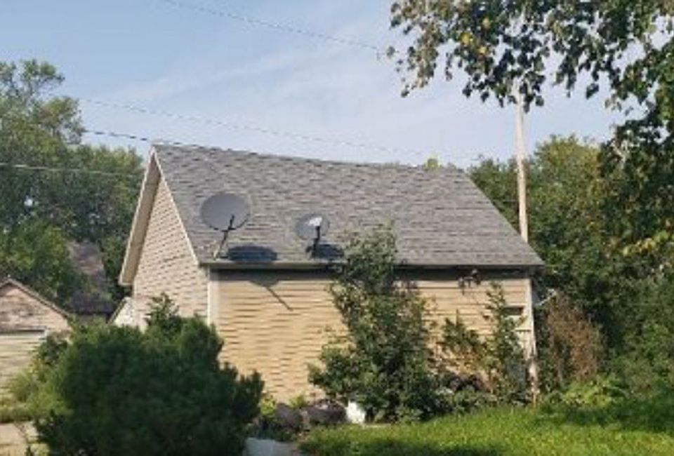 106 Brewer St, Lakota, IA 50451 Zillow