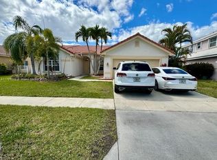 712 NW 177th Ave, Hollywood, FL 33029