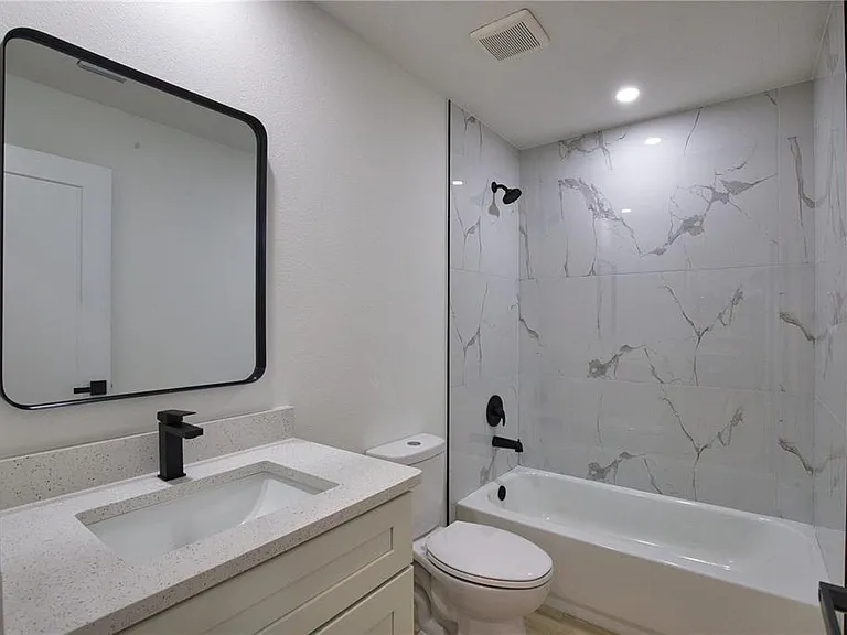 17147 Carleen Ave — Photo 21