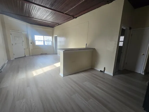 2004 S 19th St Unit 1, Milwaukee, WI 53204