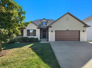 5004 Stone Mountain Pkwy, Columbia, MO 65201