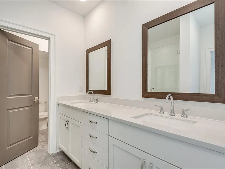 513 Burton Dr #808 — Photo 11