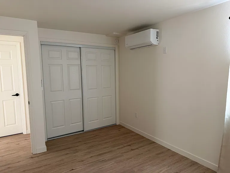 9655 Woodruff Ave #B — Photo 10