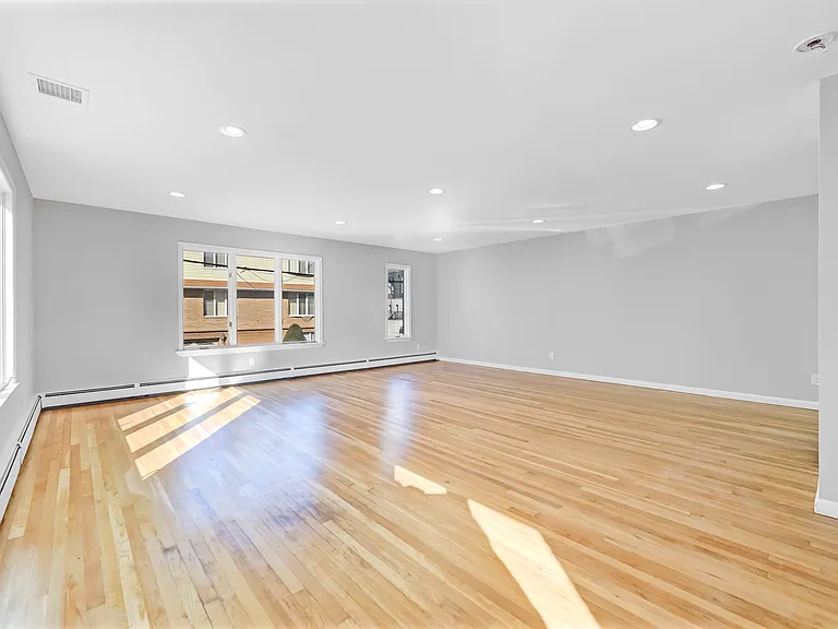 456 Jane St #B — Photo 7