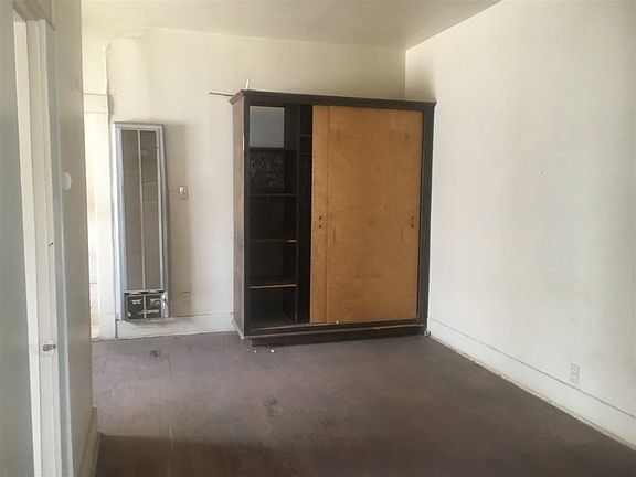 2nd image of 105 S Missouri Ave