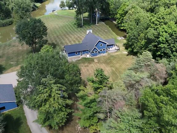 2nd image of 3900 Waterland Dr