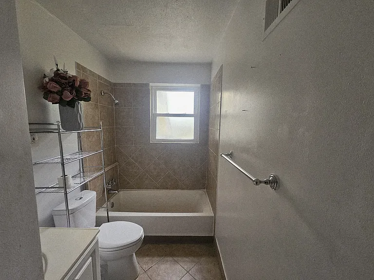 7004 Glenmore Ave #1-A — Photo 17