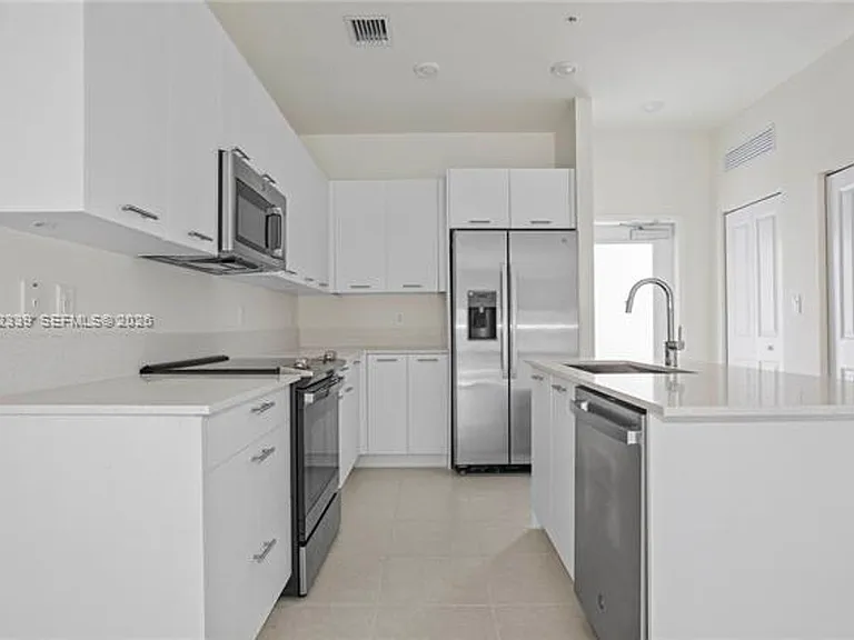 8001 NW 41st St #CU-F-106 — Photo 7