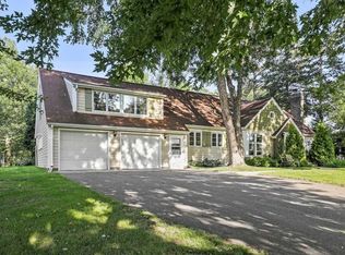 26 Dorset Rd, Mendota Heights, MN 55118