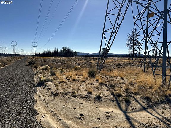 5th image of Mahogany Ln #200