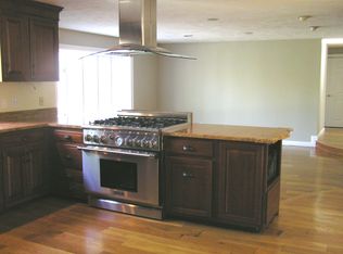 36 Winding Way, Plymouth, MA 02360