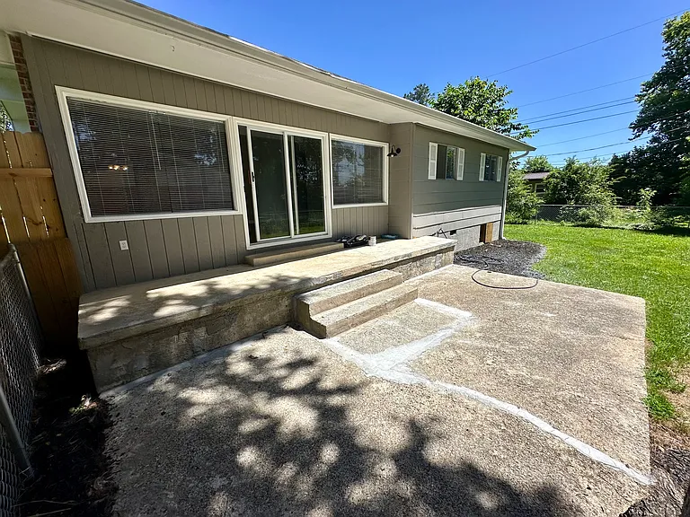 8106 Royal Dr — Photo 30