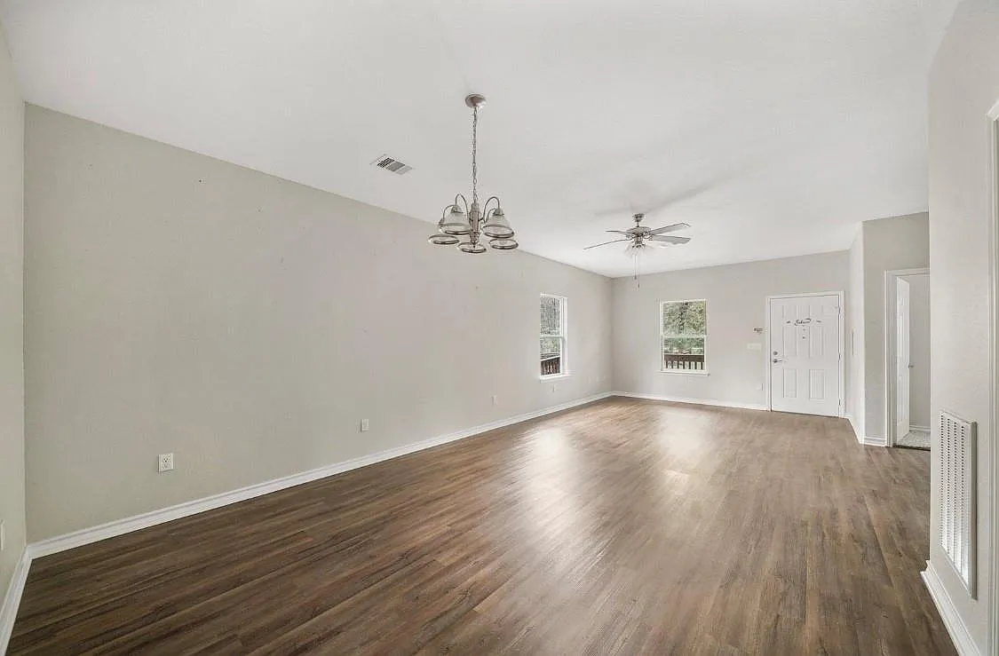 2 bed, 2.0 bath, 1260 sqft, $2,300 — Photo 3