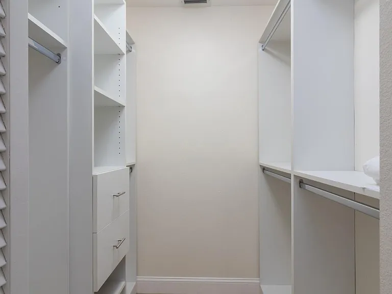 223 Lakewood Dr #223 — Photo 11