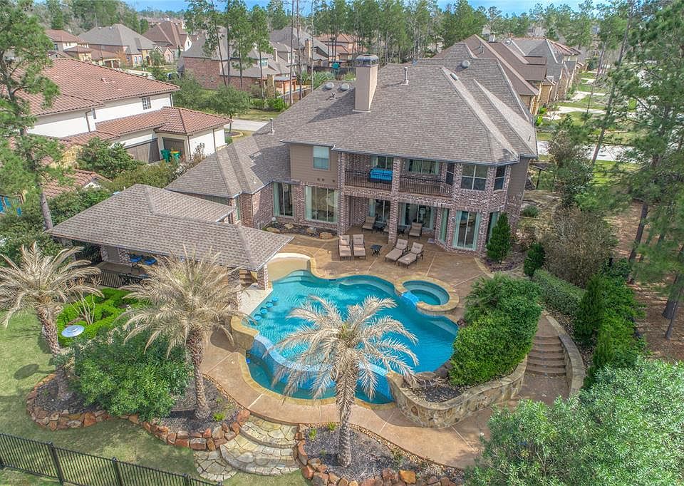 1st image of 11 Shimmering Aspen Dr