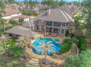 11 Shimmering Aspen Dr, The Woodlands, TX 77389
