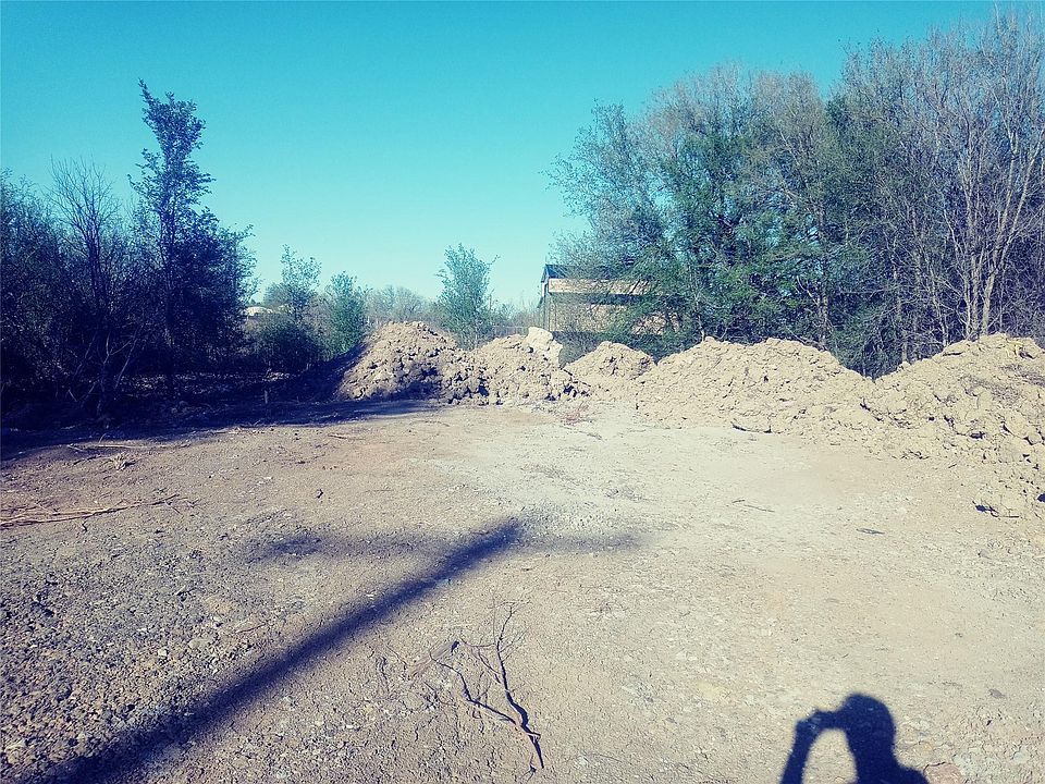 1st image of 8818 Elroy Rd