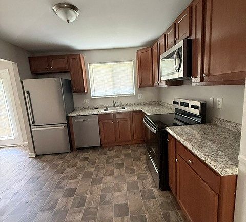 4th image of 11527 Gaffney Pl