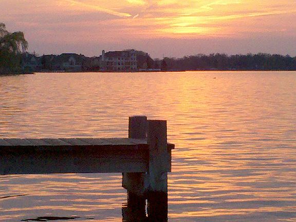 3rd image of 3084 Bay Front Ct