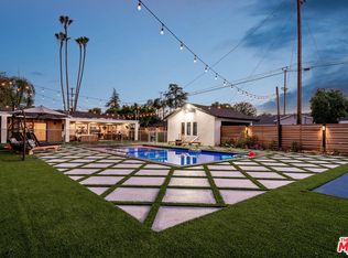 22745 Erwin St, Woodland Hills, CA 91367