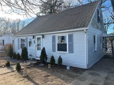 23 Crossland Rd, West Warwick, RI, 02893