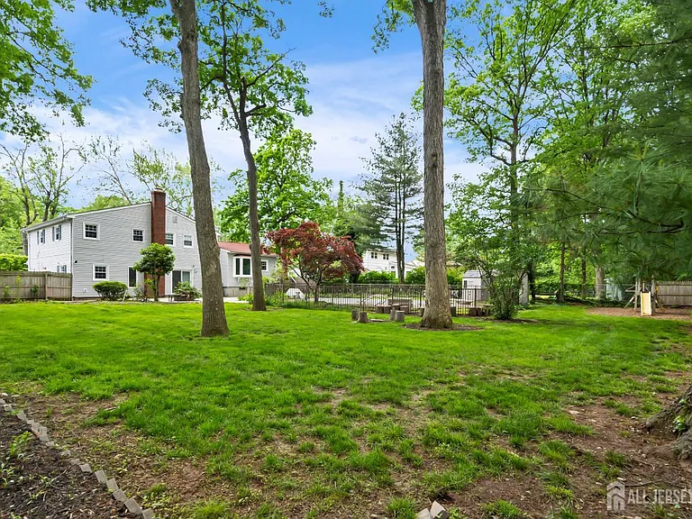 10 Woodruff Rd — Photo 17