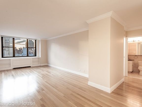 3rd image of 201 E 87th St APT 17E