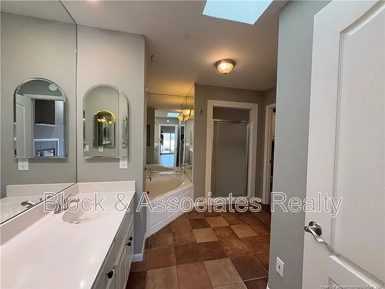 848 Castleberry Ct — Photo 15
