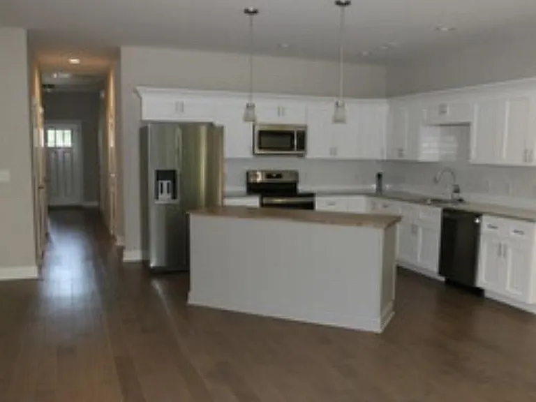 816 McCammon Ave — Photo 15