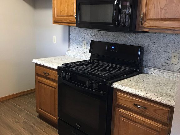 3rd image of 9464 E Birchwood Dr
