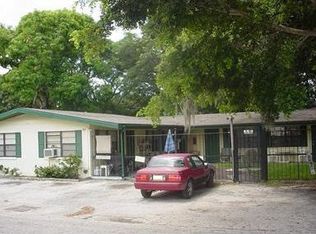 2404 10th St W, Bradenton, FL 34205