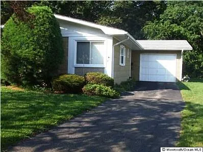 10 Campion Ct photo 1