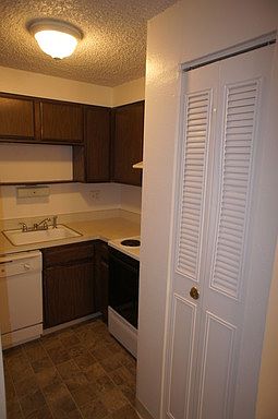 4th image of 1140 Colorado Blvd APT 402