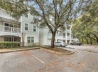 60 Fenwick Hall Aly APT 313, Johns Island, SC 29455