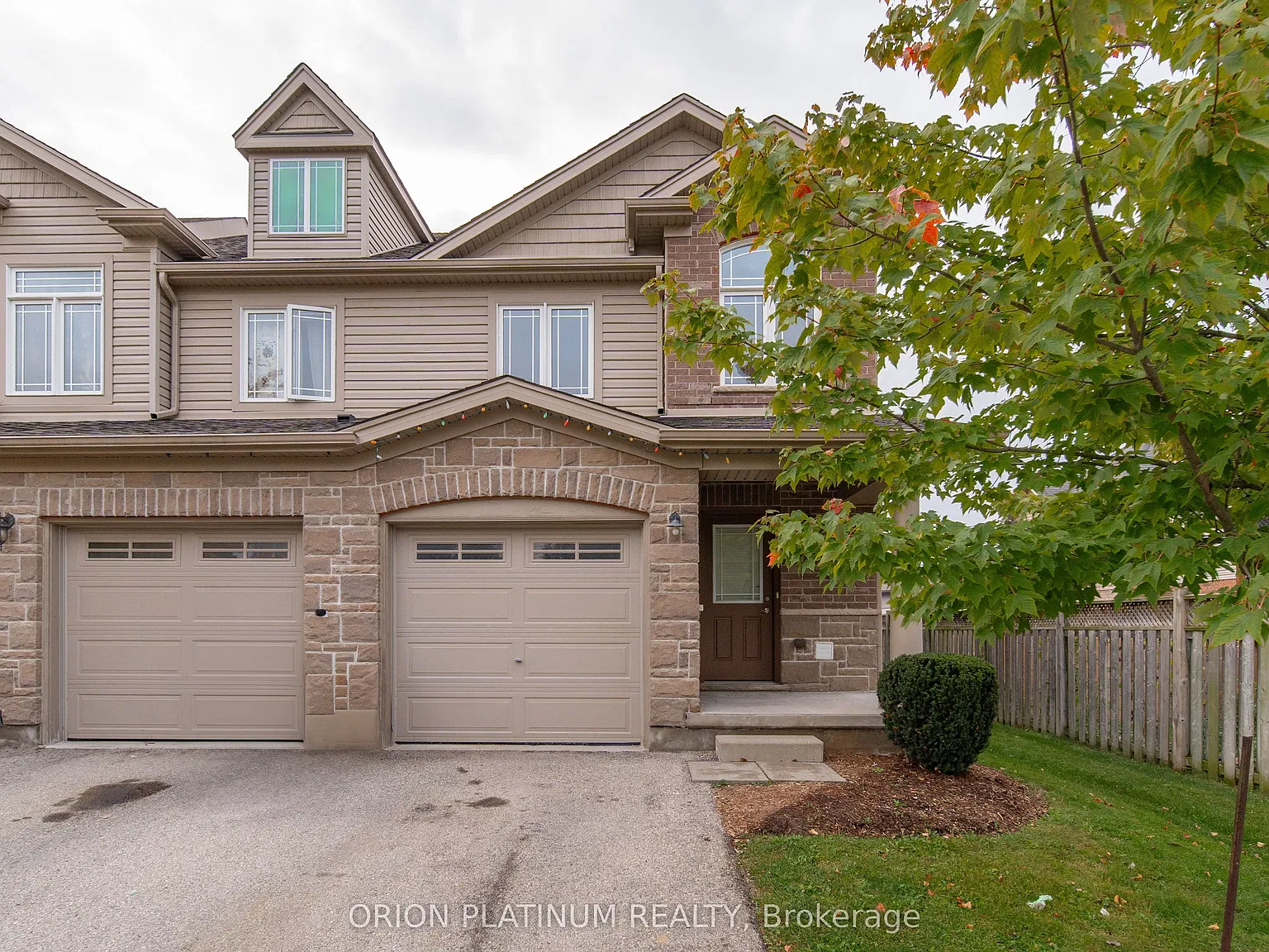 3 bed, $3,000 — Photo 1