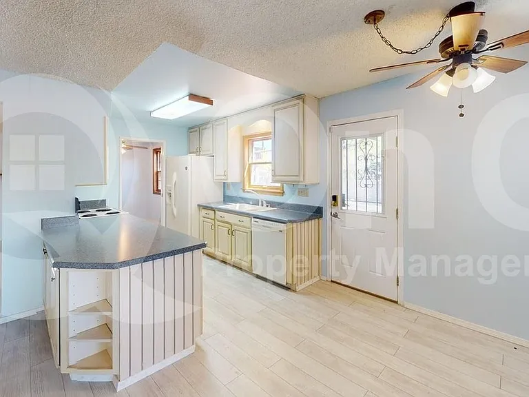 3360 N Camino De Piedras — Photo 3