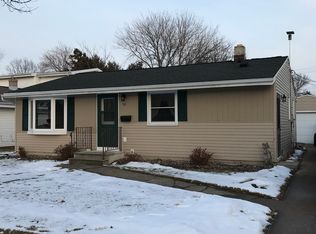 50 Fairway Ct, Appleton, WI 54915