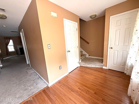2nd image of 110 Fox Hollow Dr
