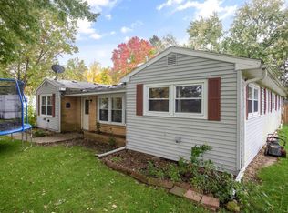 11406 S Horseshoe Dr, Three Rivers, MI 49093