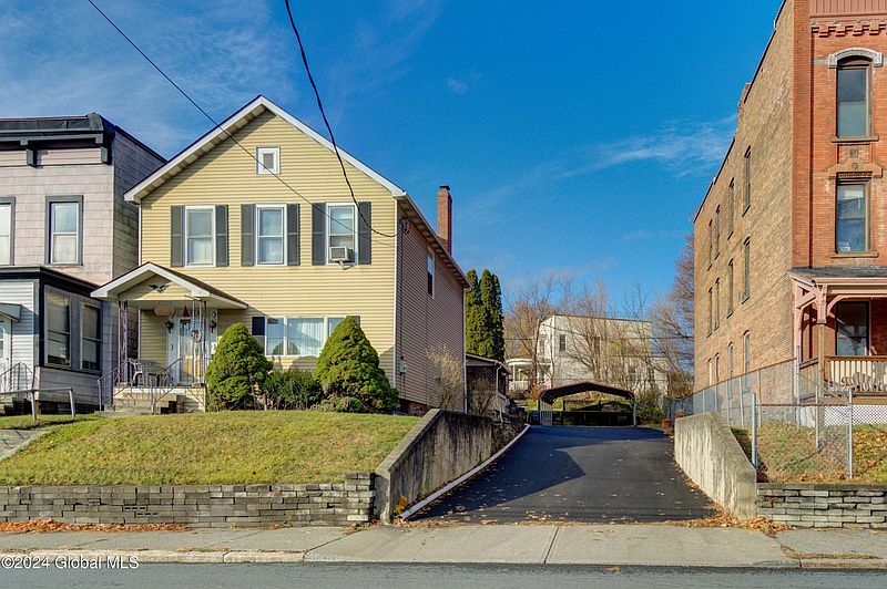 5th image of 312 Saratoga Street