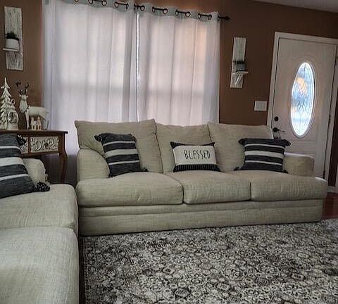4th image of 254 Haley Ave