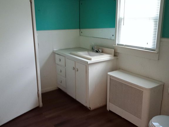 4th image of 28 Eddy St Floor 1