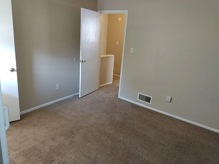 1121 Johnson Ave #2 — Photo 15