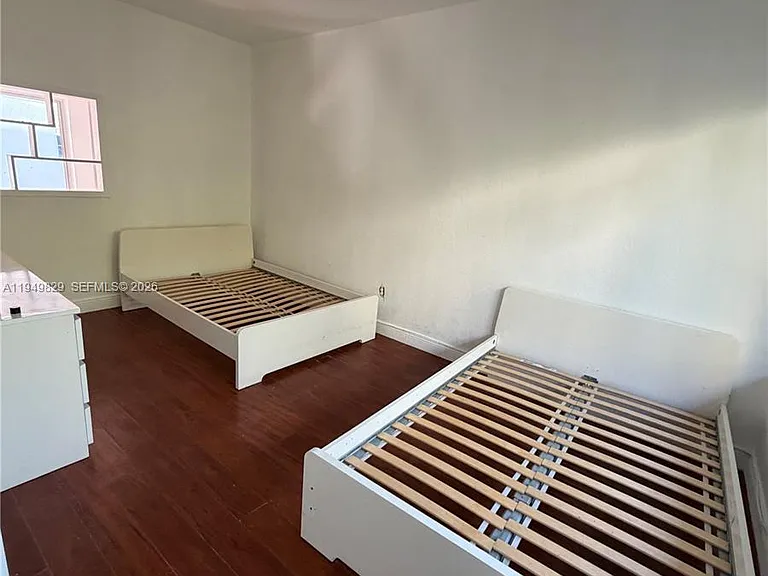 1026 Euclid Ave #6 — Photo 4